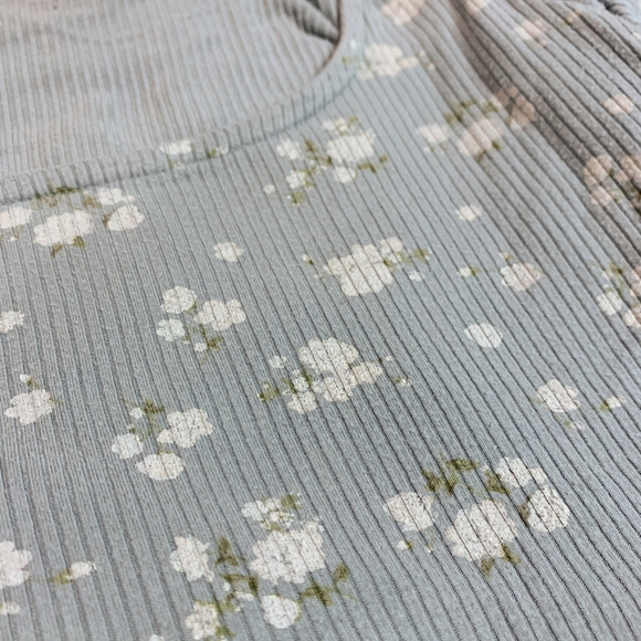 Aeropostale floral crop top - Picture 2 of 7